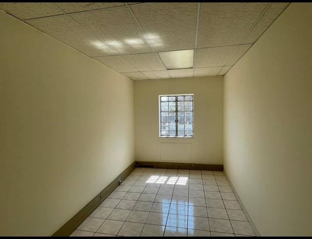 INDUSTRIAL PROPERTY TO RENT IN HALFWAY HOUSE